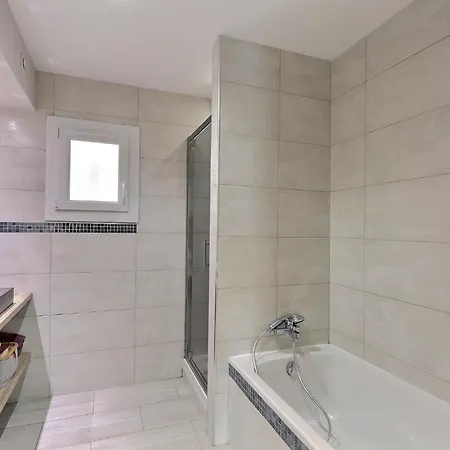 Apartment Tres Bel 4 Pieces Avec Piscine